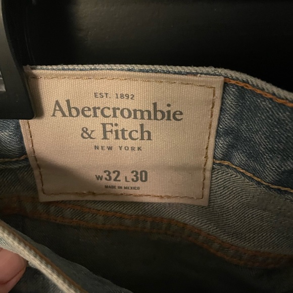 Mens Abercrombie jeans - Picture 2 of 2